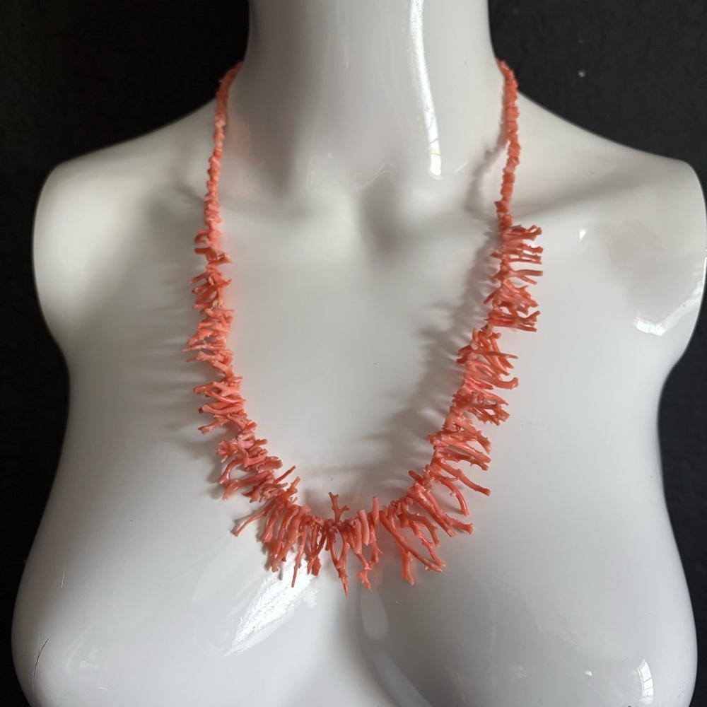 Natural Pink Coral Branch Tendril Necklace Mid Century Modern - Picture 2 of 13